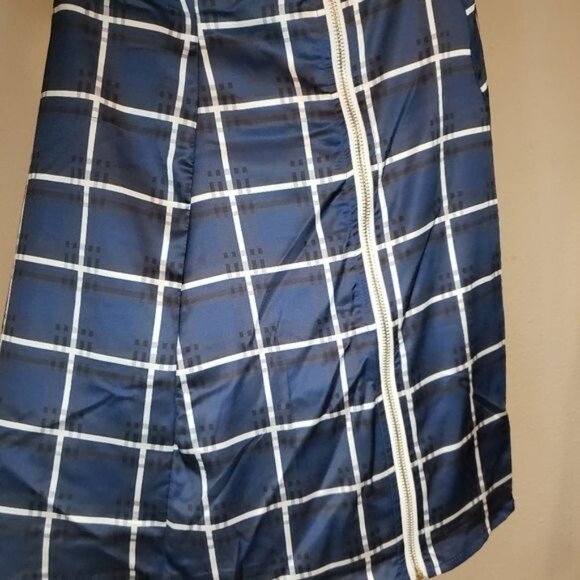 NWT‎ Navy Plaid Square Neck Short Sleeve Fit + Flare Size L - Picture 6 of 9